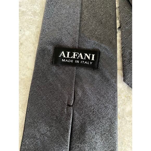 Alfani Men's Neck Tie Silk Blend Made in Italy Shimmering Gray JL - Picture 3 of 8
